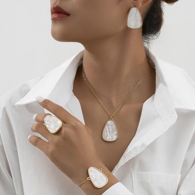 Mode Oval Halsband Örhängen Armband Ring Set
