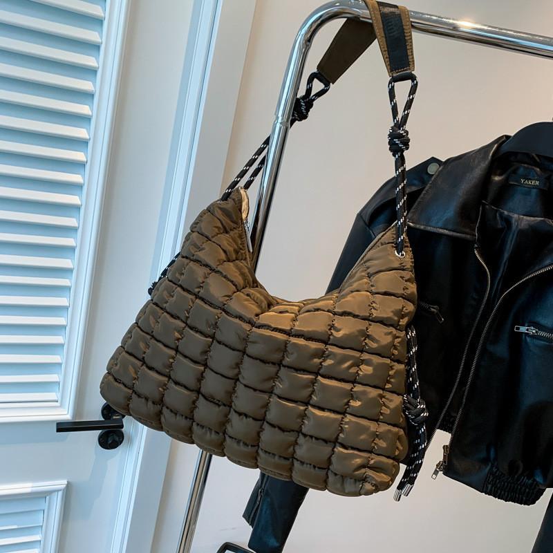 IELGY Diamond Embroidery Thread Cloud Bag Down Padded Jacket Bag Niche Pleated One-Shoulder Korean Version Cross-Body Large-Capac