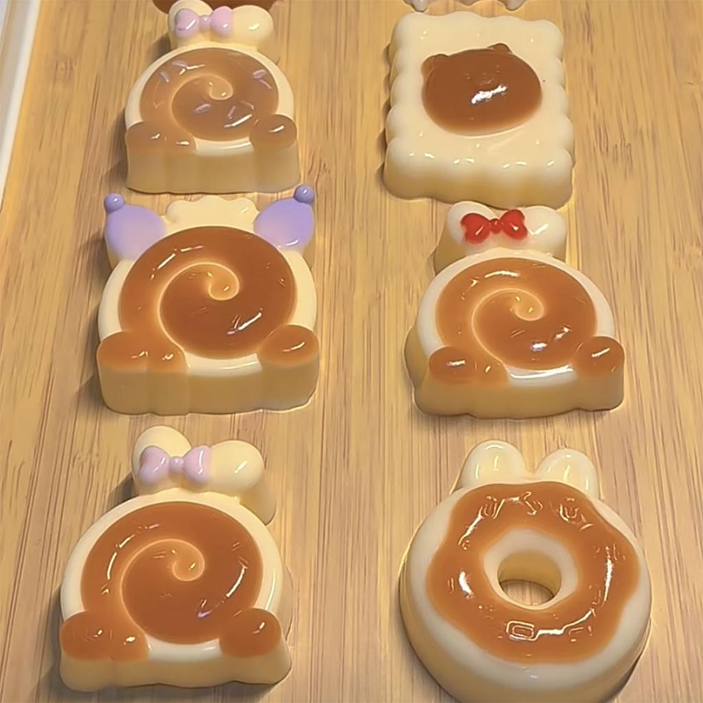 Chocolate Silicone Baking Mold Delicious Doughnuts Making Molds Resuable Casting Mould for Breads Biscuits and Cakes