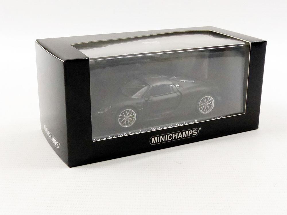 Minichamps Scale Porsche 918 Spyder Weissach Package 2015 Matte Black 1/43