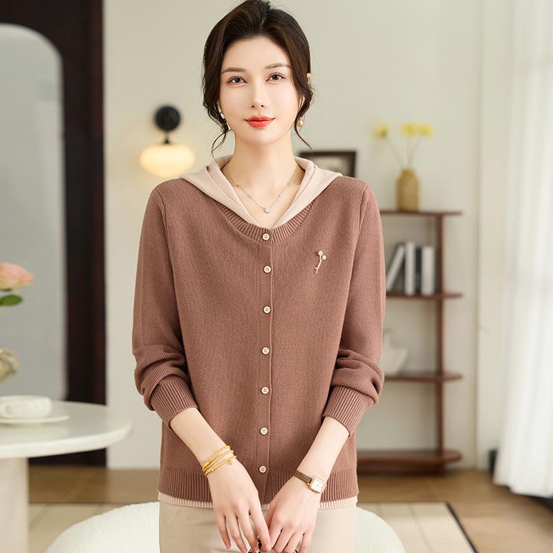 

2026 Spring Women s Hooded Knit Cardigan: Two-Piece Color Block, Loose Fit, Soft & Stylish L (suggested for 105-120 jin)