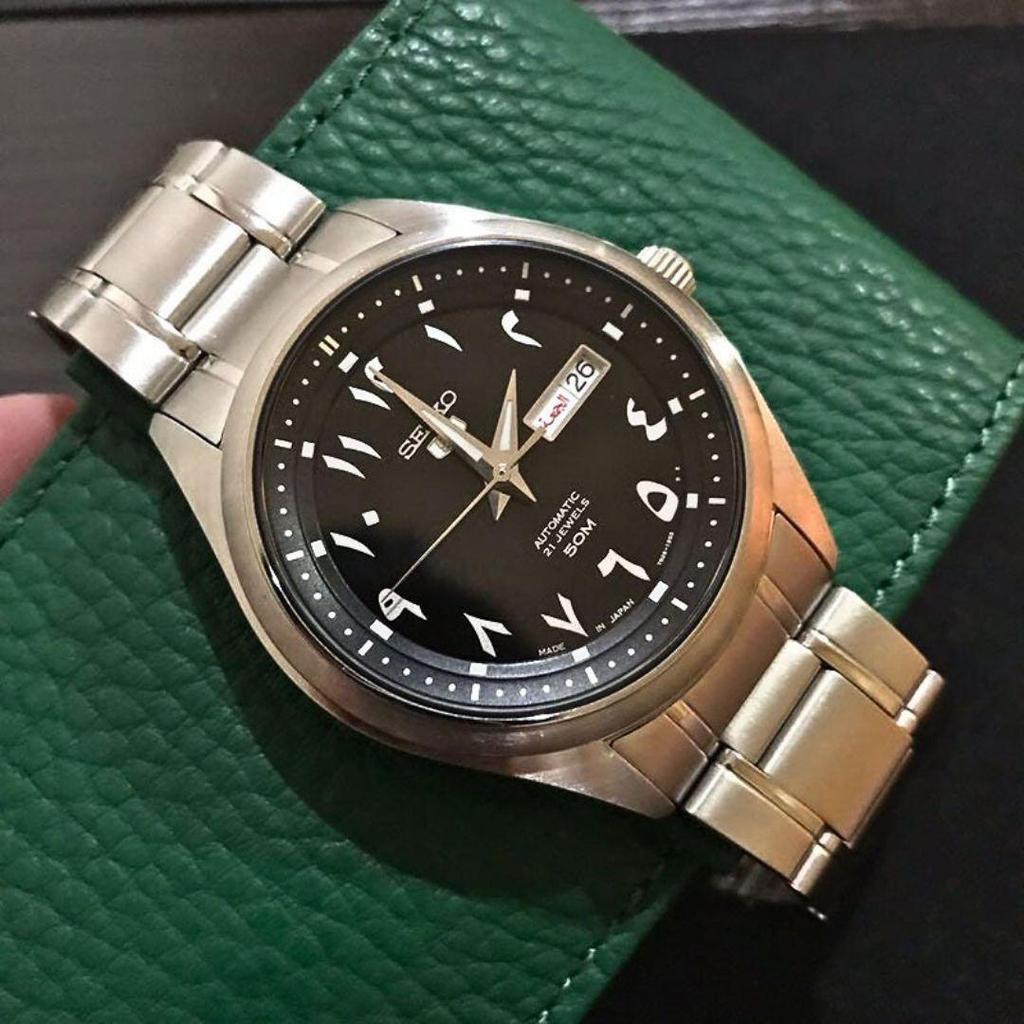 Seiko 5 Stainless Steel Black Arabic Dial Automatic SNKP21 SNKP21J1 SNKP21J Men's Watch