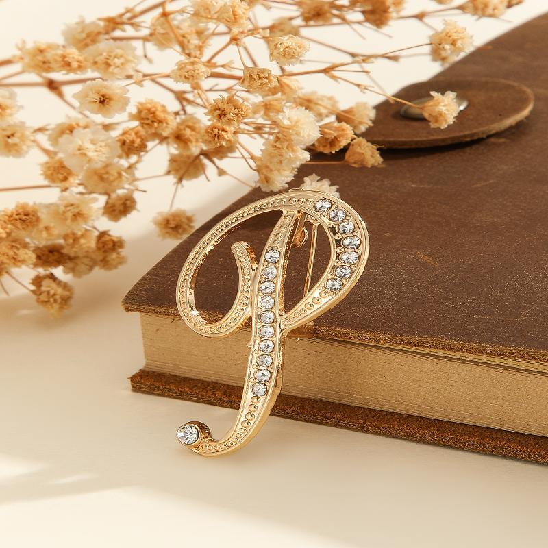 Women A-Z Letter Brooch Rhinestones Crystal Gold Color English Alphabet Metal Pins Cute Brooch Jewelry Accessories Gift