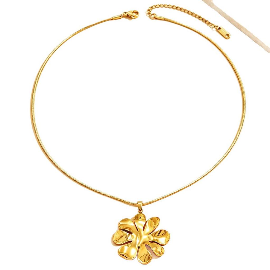 18K Gold Stainless Steel Floral Pendant Necklace for Women