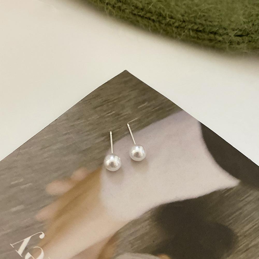Silver Needle Flower Love Earrings Simple and High-end Sense Versatile Stud Earrings Niche Temperament Earrings Women