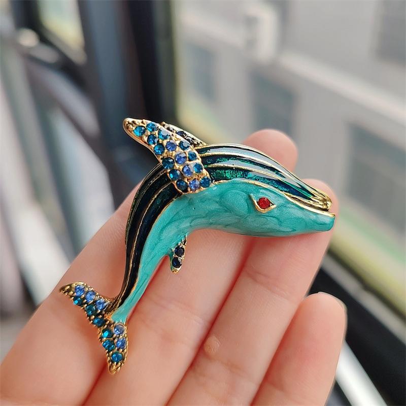 Nieuwe Europese en Amerikaanse Mode Broche Ingelegd met Druipende Olie Emaille Walvis Dolfijn Broche Kraagspeld