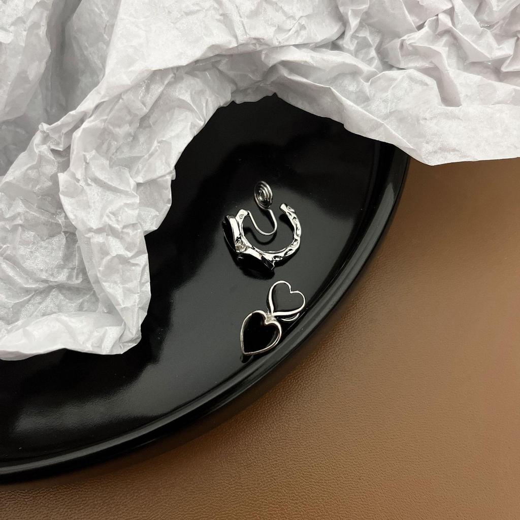 Pearl Mosquito Coil Disc Ear Clips: No-Pierce, Elegant French-Style Earrings for Women