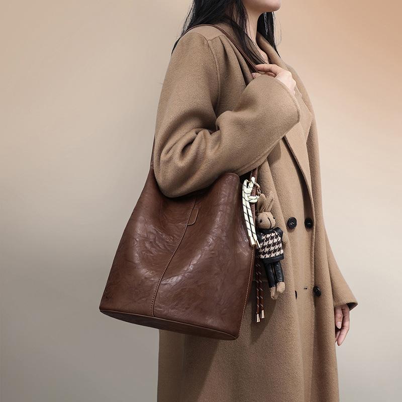 Fashion Versatile Retro Old Bucket Bag Women'S Large-Capacity Casual Simple Versatile Shoulder Oblique Span Bag