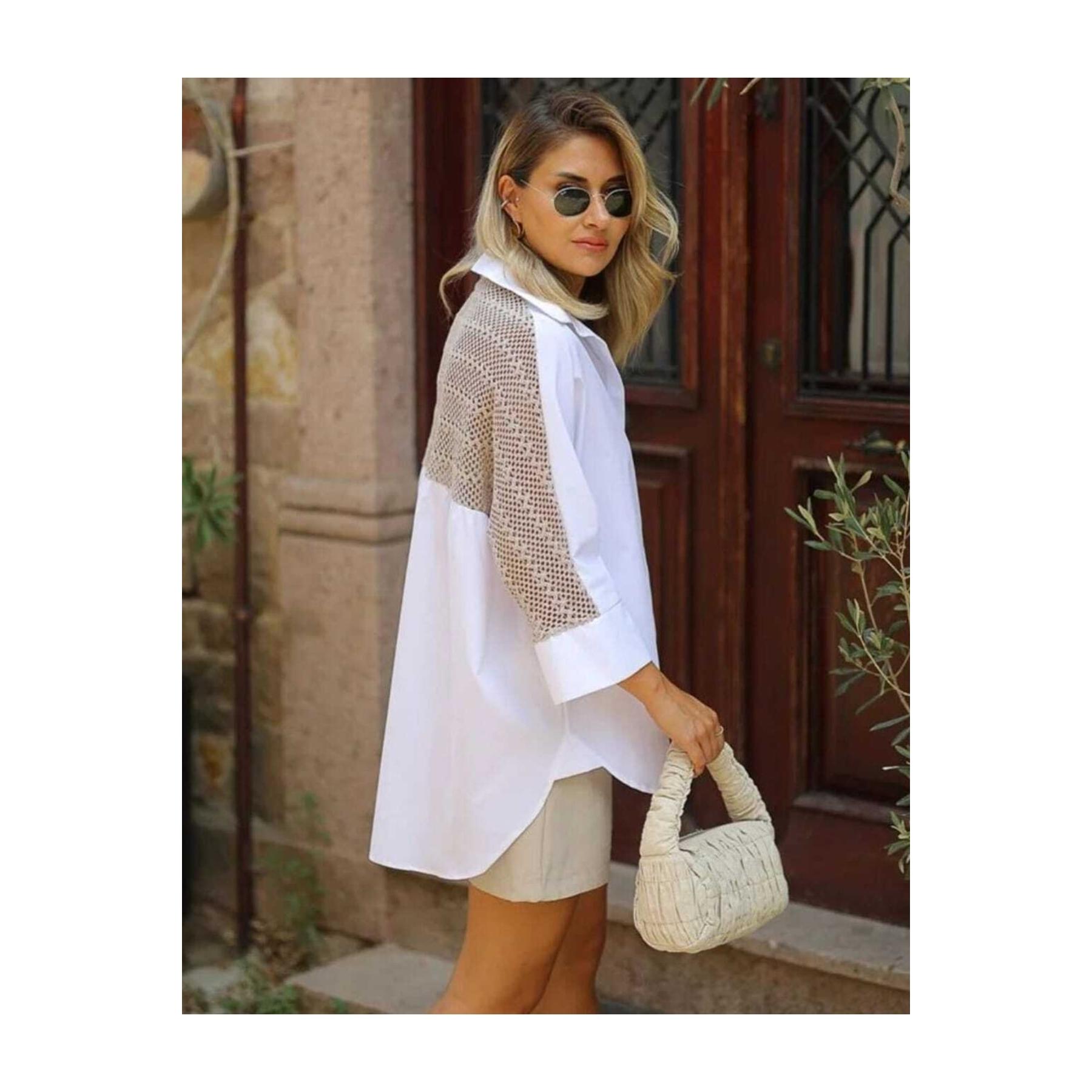 

Рубашка оверсайз Neqru White Back Robe Mesh с детальной отделкой 237K471