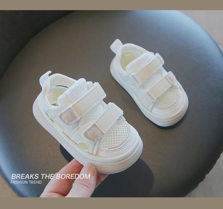 Summer 2023 Girls' Closed-Toe Sandals: Soft, Breathable, Mesh Beach Shoes for Toddlers (Ages 1-4)