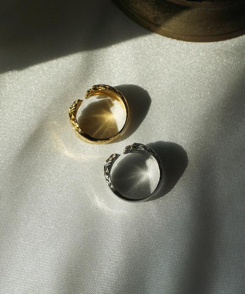 Bizarre Jewelry E.Op Ring