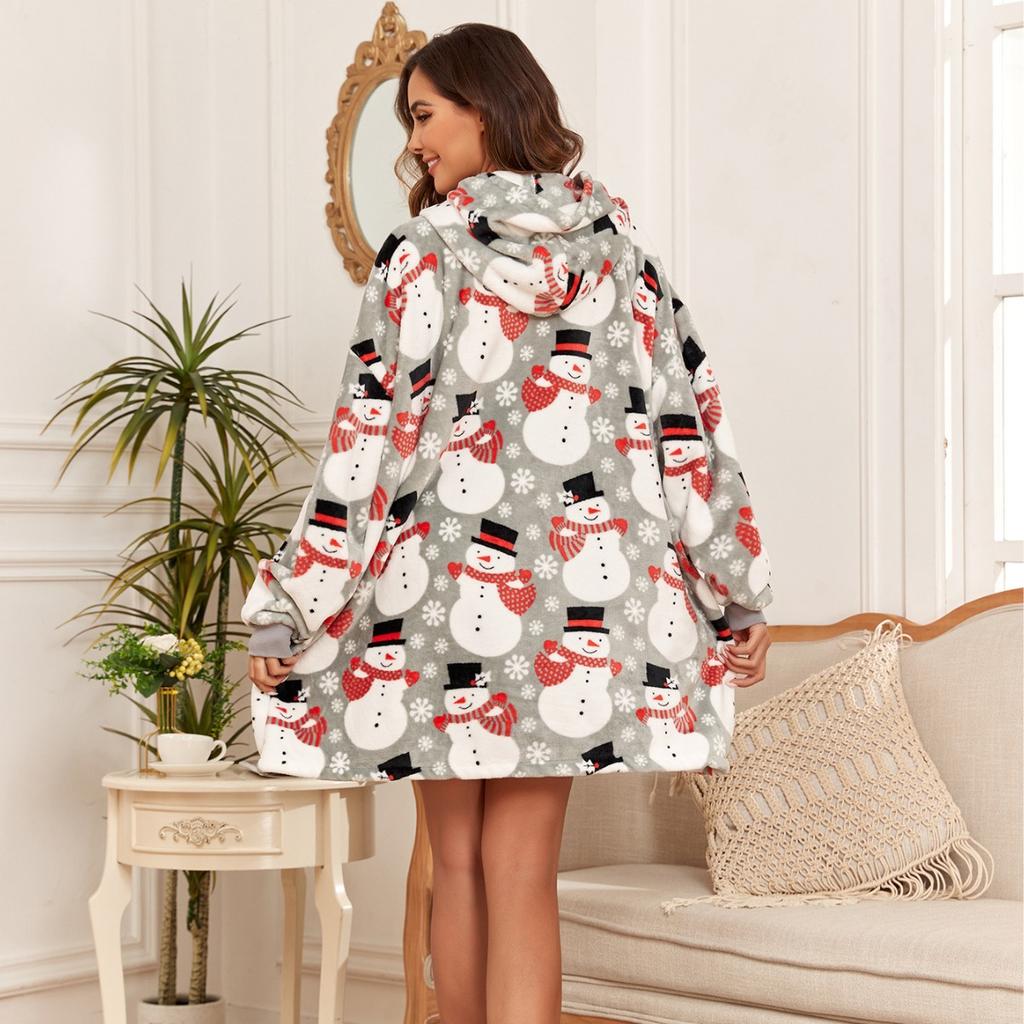Women's Cozy Flannel Wearable Blanket Hoodie with snowman Pattern, Soft Machine-Washable Sweatshirt for Lounge, Outdoor