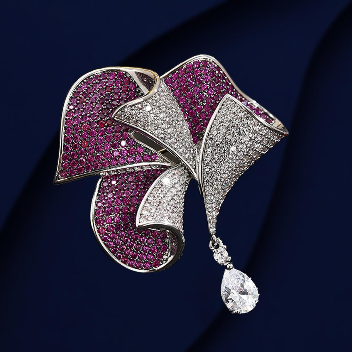 

Autumn New Mini Inlaid Zircon Curled Copper Brooch Small Design Brooch Women s Pin Holiday Gift