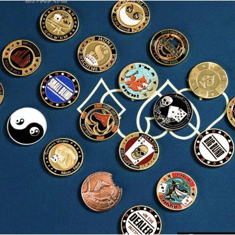 Texas Hold'em, Kovové tlakové karty, Šťastné mince, Kódy domů s blindy, dealer, Plný tlak all-in, žetony, tlakové karty