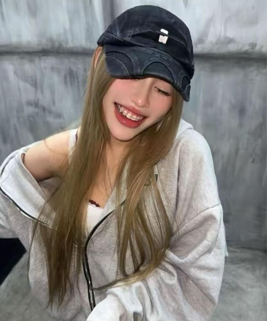 [USED] Sold Out Immediately Atiissu Cap