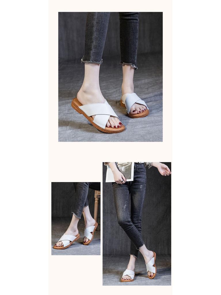 2025 Špičkové dámské módní sandály z pravé kůže - Všestranná plochá plážová obuv