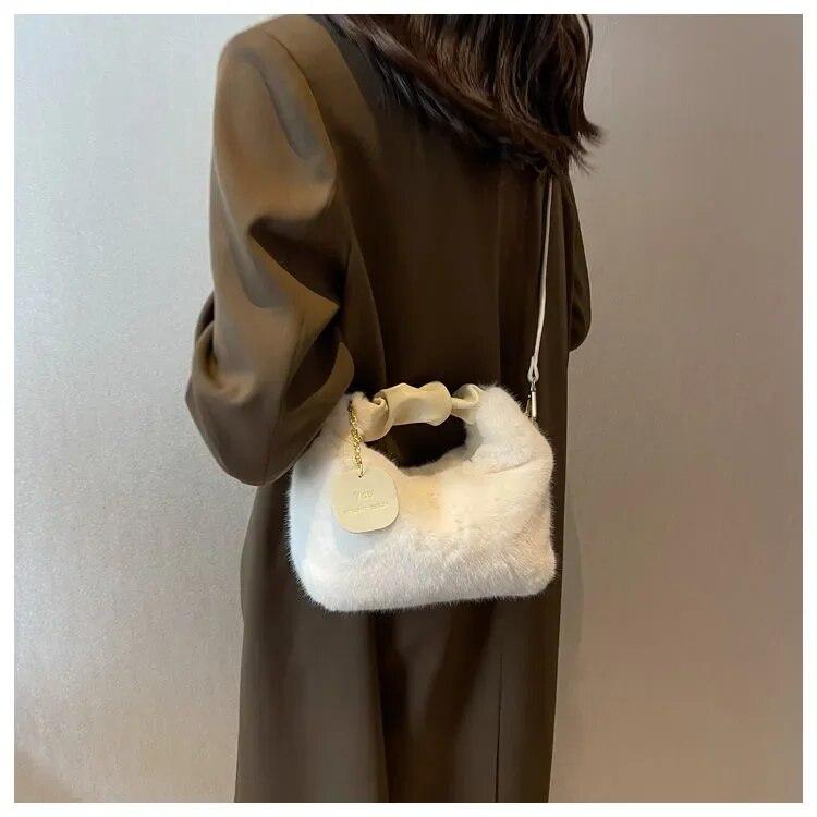 2026 Fashion Soft Plush Half Moon Crossbody Bags for Women Designer Fluffy Faux Fur Lady Handbags Luxury Small Tote Female Winter Purses