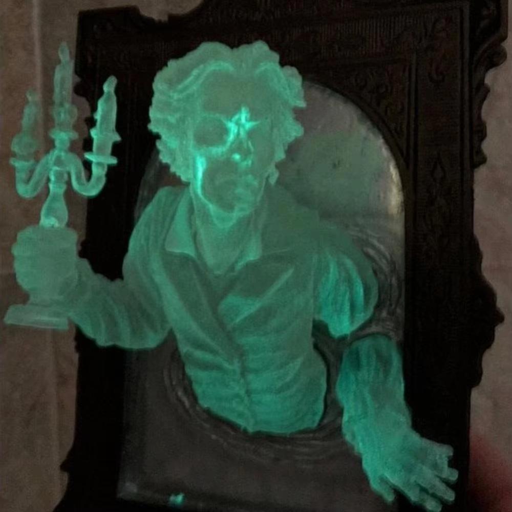 Glow in The Dark Halloween Decor Luminous Halloween Statue  Bar Home Decor