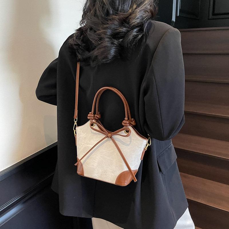Retro Bag Women's Spring and Summer Trend Line Versatile Texture Hand Bag Shoulder Crossbody Bucket Bag