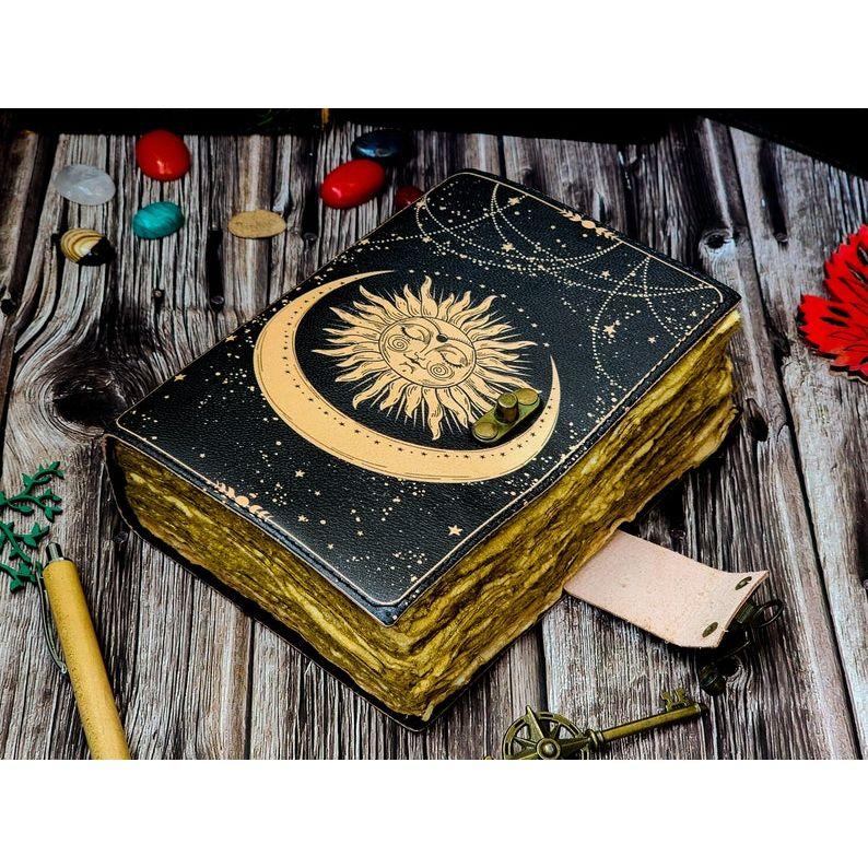 Sun Moon Vintage book for Men Women 200 Handmade pepar with Loc for Traveling Sketchbook poetry Notebook Birthday gifts For him pegan book