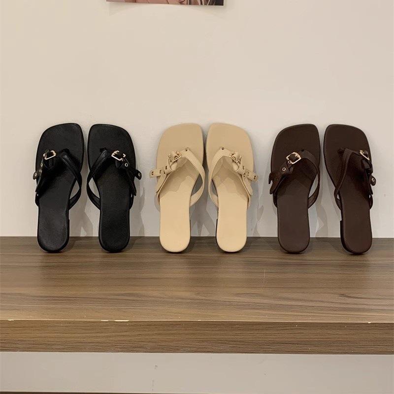 In the summer of 25, the new Korean version of the niche design belt buckle flip-flops open-toed sandals mid-toe flat-bottomed cool slippers