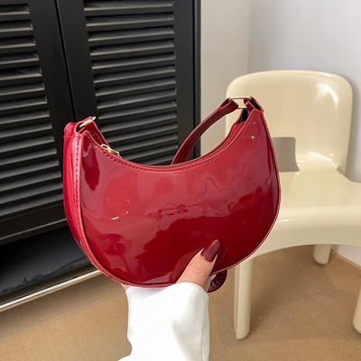 Lak Oppervlak Buitenlandse Stijl Ontwerp Retro Buitenlandse Stijl Effen Kleur Glanzende Textuur Lichte Luxe Casual Draagbaar Schouder Oksel Dames Tas