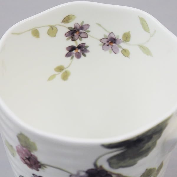 NARUMI Pair Mug Lucy Garden 370cc Berry Pattern 2 Pattern Set Cute Stylish Relief Large Microwave Warm Dishwasher Safe Gift Box Included 96011-21903P