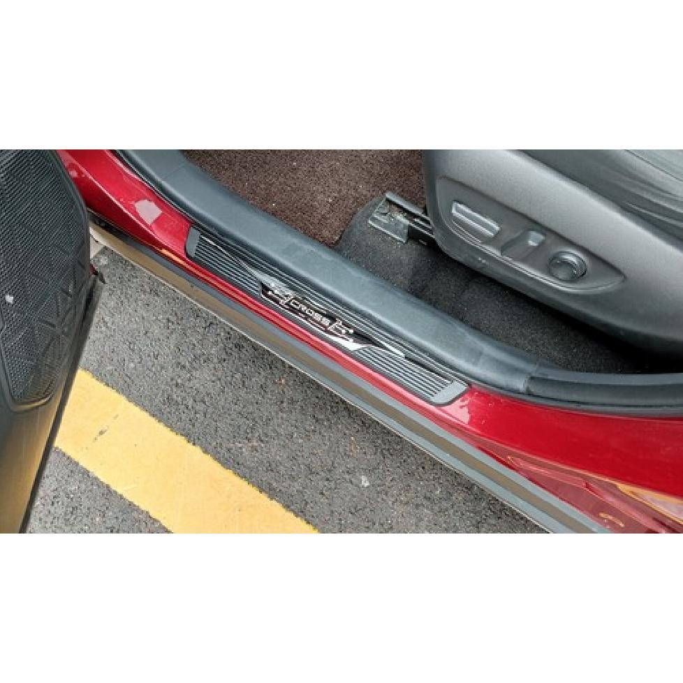 עבור טויוטה קורולה קרוס 2026 אביזרים מגן כיסוי סף דלת פלטה נגד שריטות