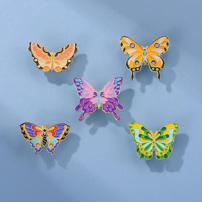 Lila Zeichentrick Schmetterling Blumige Anstecknadel Corsage - Kreatives Insektendesign, Kleines Accessoire