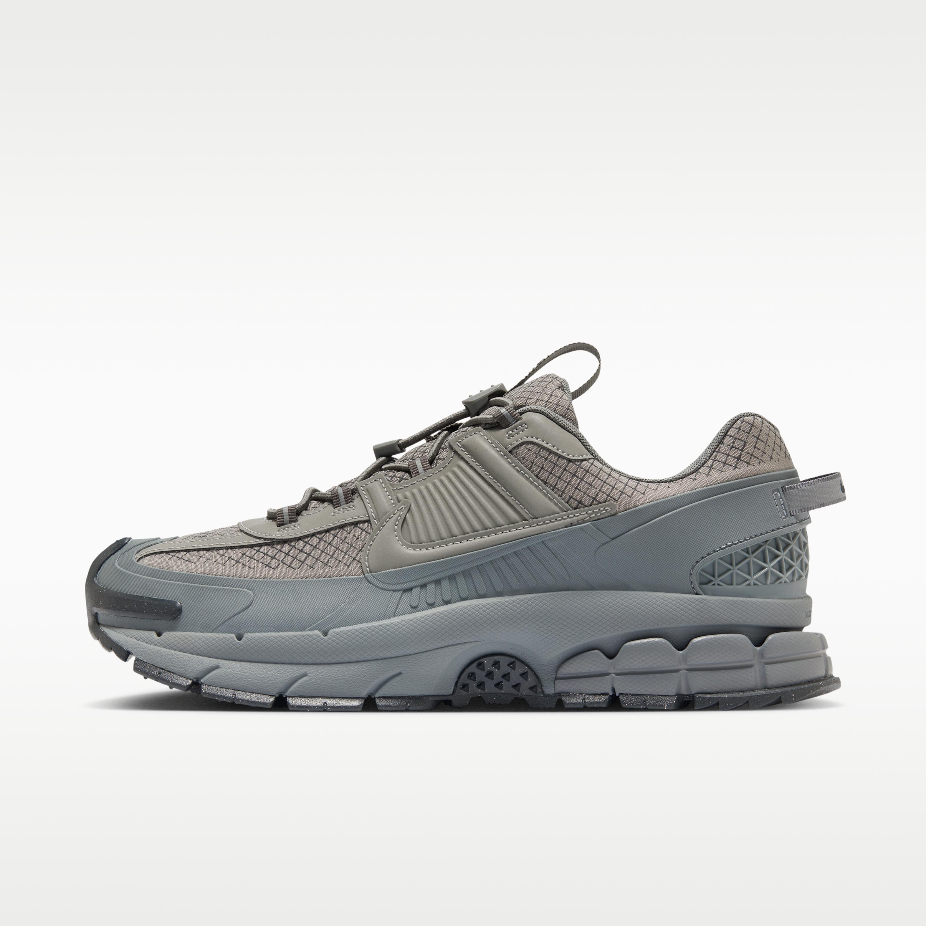 Nike Zoom Vomero 5 Roam Metallic Platinum 40.5