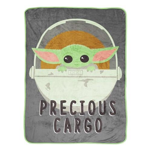 Star Wars: The Mandalorian Precious Cargo Sherpa Fleece Fluffy Baby Yoda Blanket