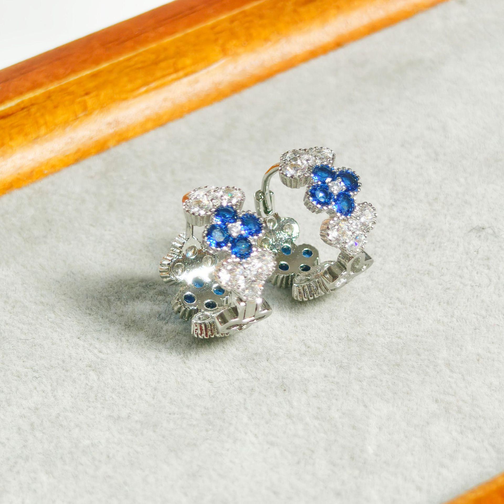 Gesi En Jewelry Blue Zircon Earrings: Elegant, Versatile, Fashionable, Retro Girls Temperament.