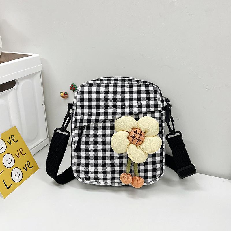 Plaid Small Square Bag, New Women's Bag, Fashionable and Sweet Shoulder Messenger Bag.