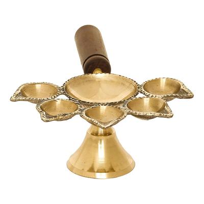 Lampa Panchdeep Diya, Mosiężna Panchdeep Diya na 5 knotów bawełnianych z drewnianym uchwytem,
