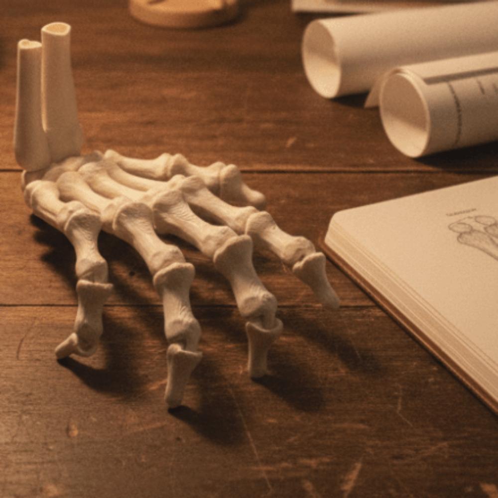 Flexible Joint Skeleton Hand Realistic Design Zombie Festival Props Party Decoration