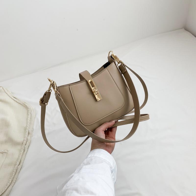 Chic Korean Style Fashion Handbag Trendy Crossbody Bag For Fall With Stylish Design