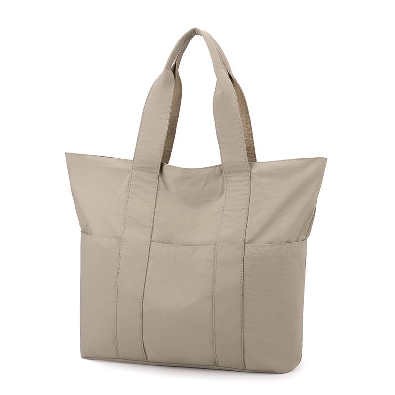 Women's Shoulder Bag Retro Large Capacity Commuter Tote Bag