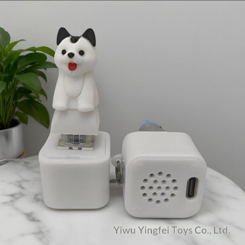 Cow Dog Stress Relief Luminous Sound Making Keychain Fun Prank Venting Abstract Idol Creative Cultural Gift Plastic Material
