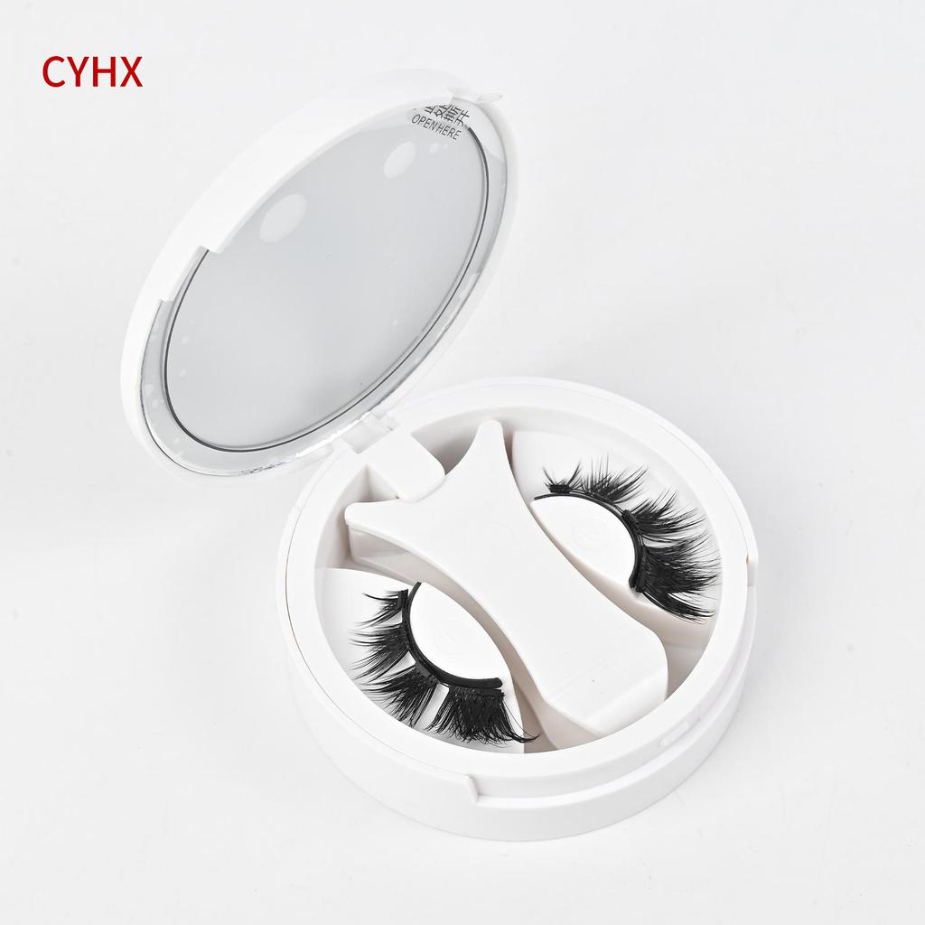 Magnetic Reusable Eyelashes in Glue-Free Portable Case for Beginners