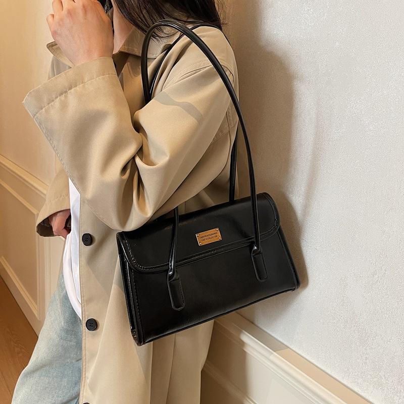 Retro niche commuter underarm bag women's 2025 new fashion shoulder bag simple and versatile handbag