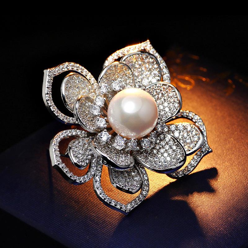 Bo Xin Yun Luxury Copper Crystal Flower Brooch with Zirconia and Faux Pearls - Women's Diamond Pin