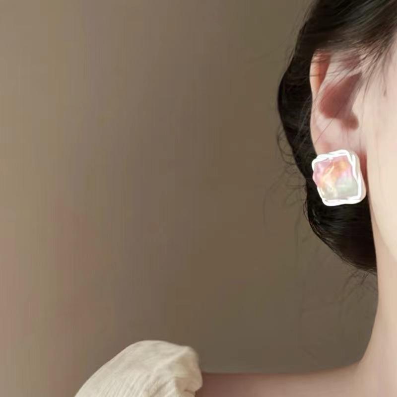 Trendy Summer Ocean Jelly Color Square Earrings for Women - Light Luxury, High-End Unique Design.