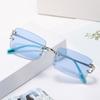 2020 randlose Sonnenbrille, Personalisierte quadratische Brille, Vielseitige Sonnenbrille mit kleinem Rahmen für Damen
