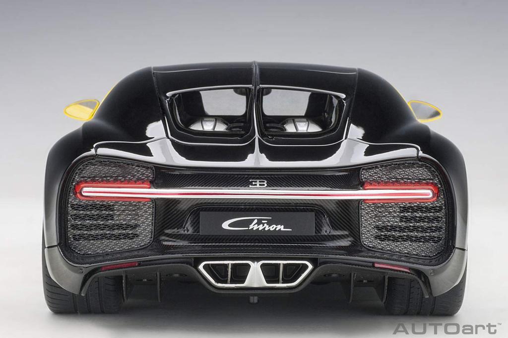 AUTOart Bugatti Chiron 2017 Finished Product 1/18 Yellow/Black