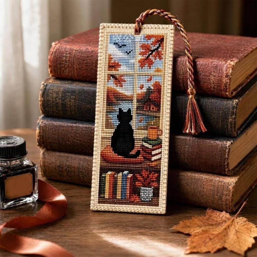 Handcrafted Embroidery Page Marker Seasonal Cat Book Page Marker  for Book Lovers