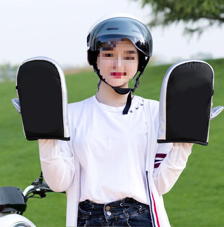 

Winter Warm Waterproof Handlebar Gloves for Electric Scooters - Windproof, Rainproof Hand Protection One Size