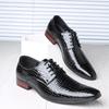 Coiffeur Fashion Crocodile Shoes Man Italian Patent Leather Man Business Shoes Formal Pointed Toe Man Wedding Dress Shoes