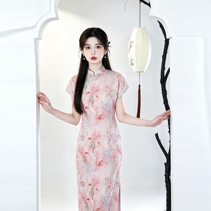 Pink national style new Chinese Suzhou long cheongsam improved young women's high-end retro short sleeves can be worn daily
