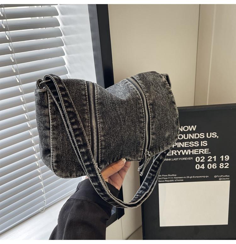 

Джинсовая сумка женская большая вместимость 2024 новая осенне-зимняя универсальная повседневная сумка-мессенджер высокого класса сумка-тоут чёрный