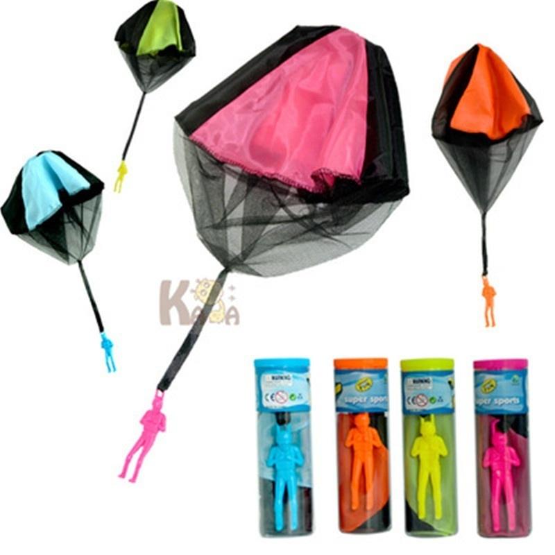 

Детские развивающие игрушки для игры в ручную на открытом воздухе мини-игрушка для метания парашют для детей (Цветной случайный)